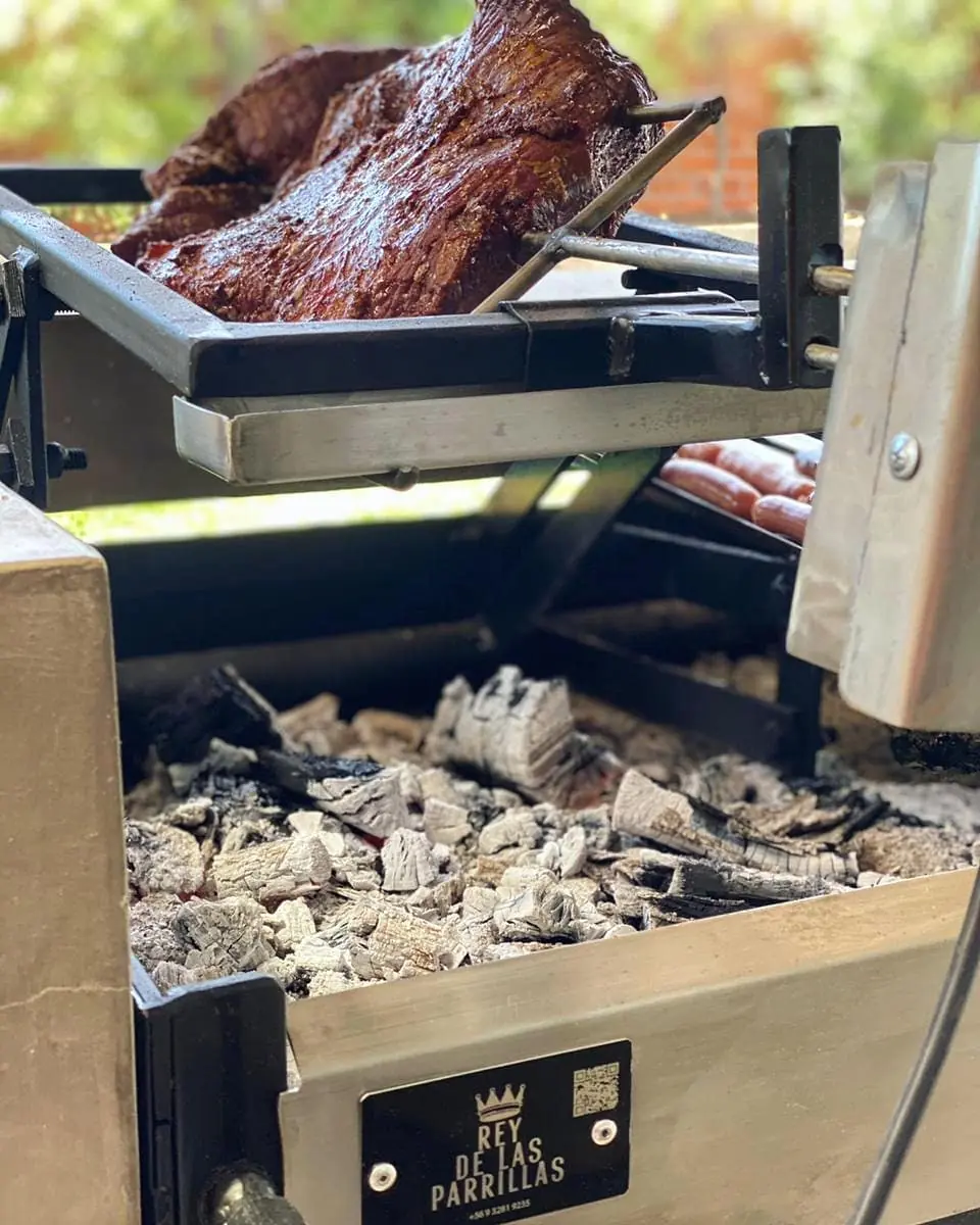 Parrilla con asado